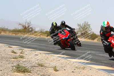 media/Mar-28-2022-Superbike Trackdays (Mon) [[b8603d0f67]]/Open Track Time/Turn 3 Inside/